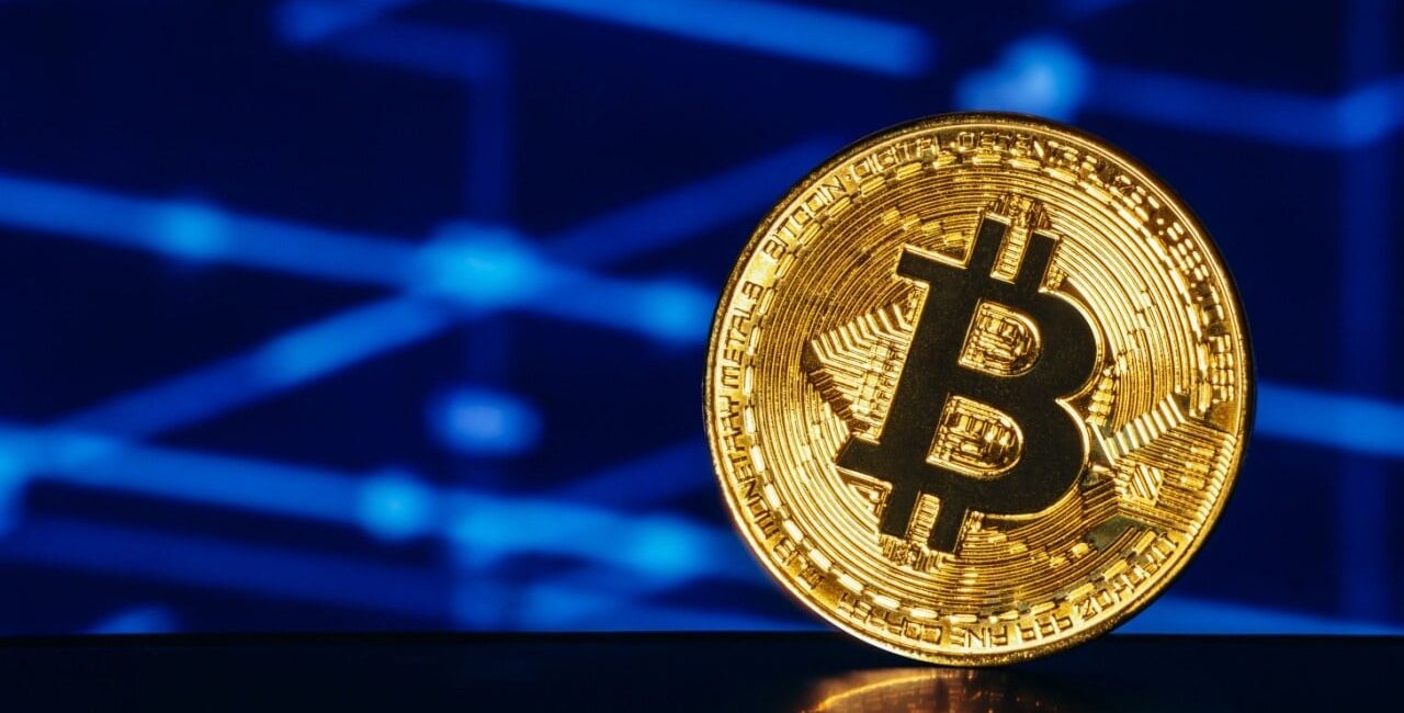 Bitcoin ETFs See $602 Million Surge as Inflow Momentum Builds