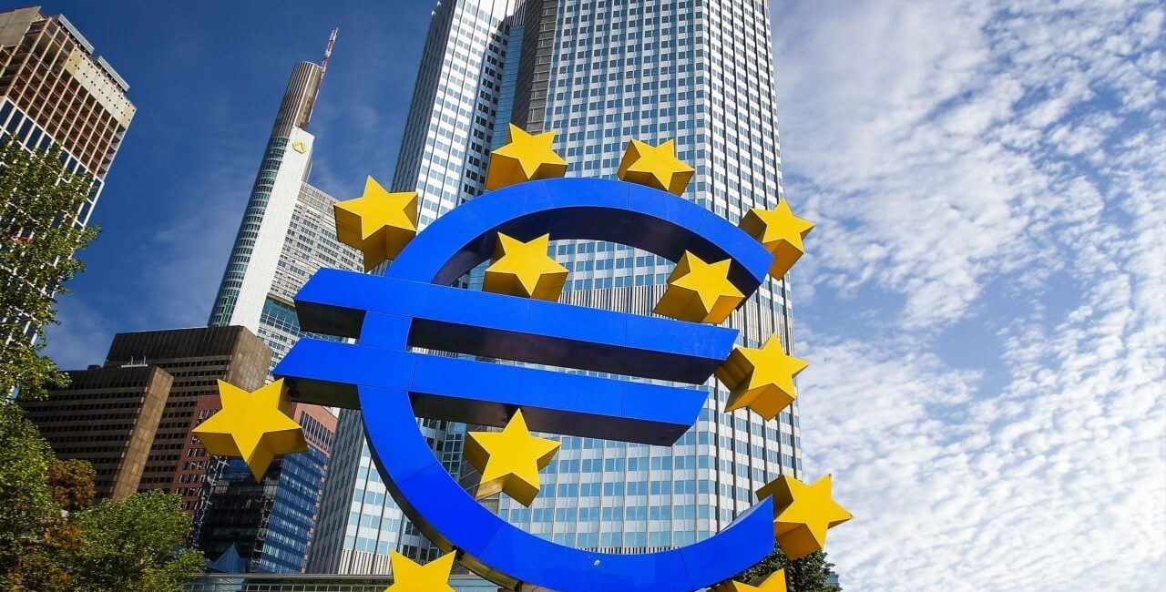 ECB President Christine Lagarde Warns Stablecoin Adoption Might Lead to ‘Privatization of Money’