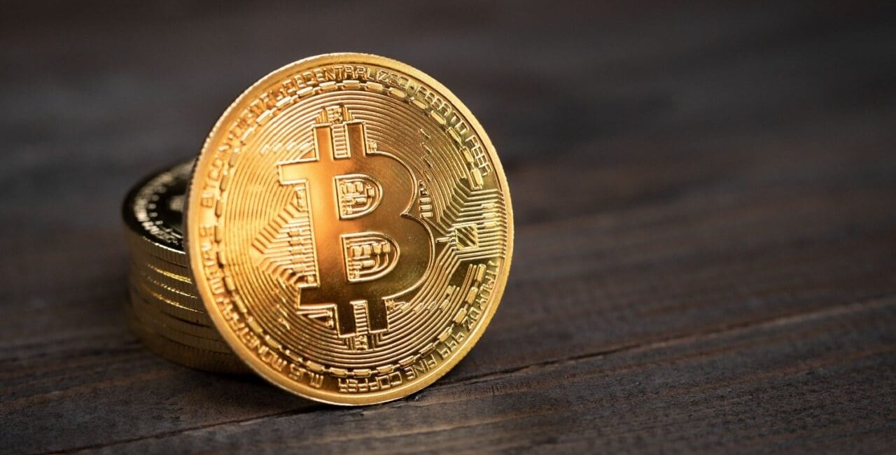 ETF Recap: Bitcoin and Ether ETFs Extend Inflow Streaks With $988 Million Weekly Haul