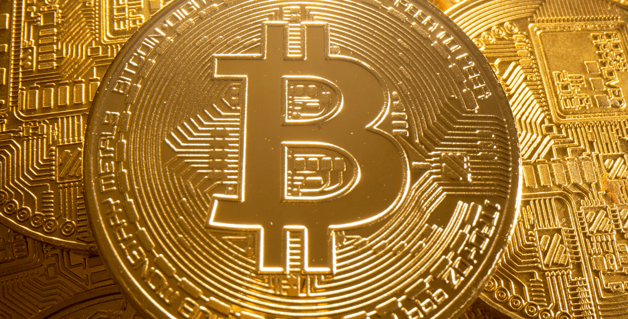 Bitcoin Price Watch: Consolidation Phase Could Precede Sharp Rally—or Breakdown