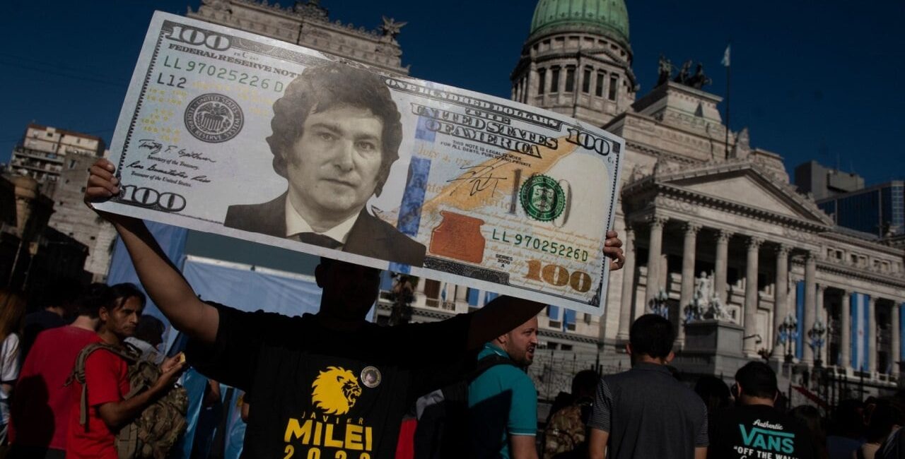 Milei Introduces Bill to Halt Money Issuance in Congress